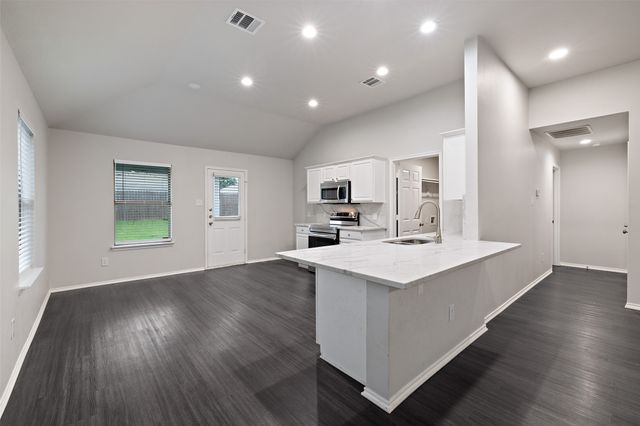 8908 King Ranch Drive, Cross Roads, TX 76227