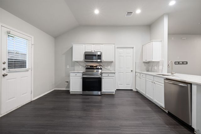 8908 King Ranch Drive, Cross Roads, TX 76227