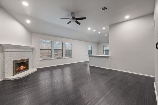 8908 King Ranch Drive, Cross Roads, TX 76227