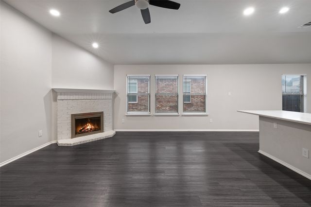 8908 King Ranch Drive, Cross Roads, TX 76227