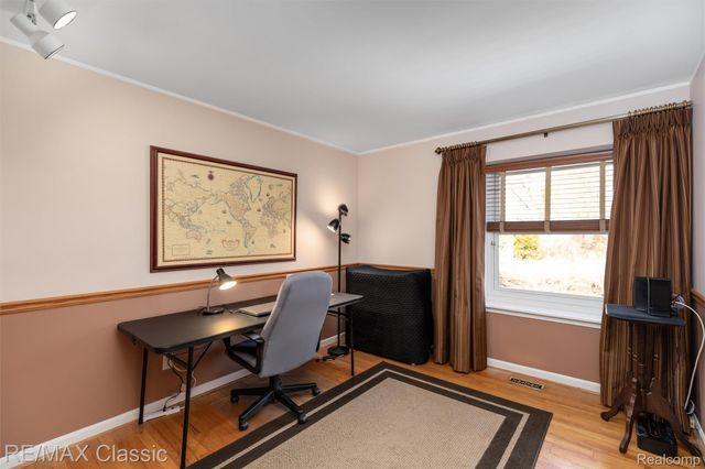 22810 Ennishore, Novi, MI 48375