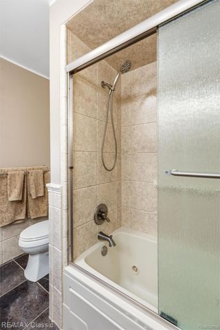 22810 Ennishore, Novi, MI 48375