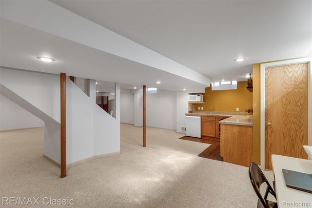 22810 Ennishore, Novi, MI 48375