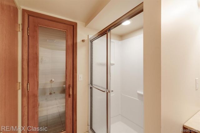 22810 Ennishore, Novi, MI 48375