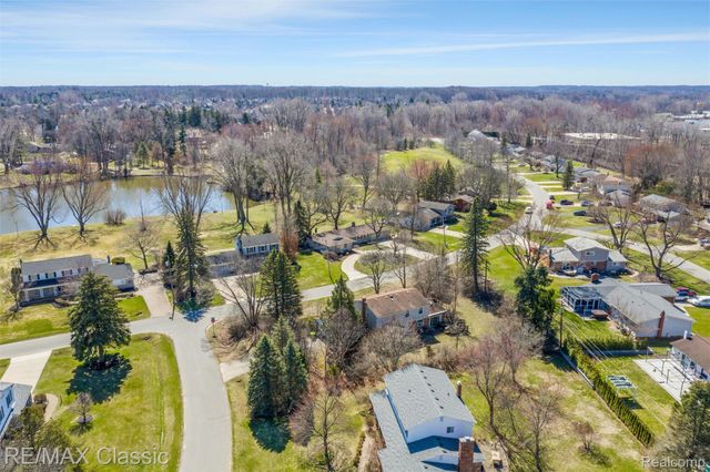 22810 Ennishore, Novi, MI 48375