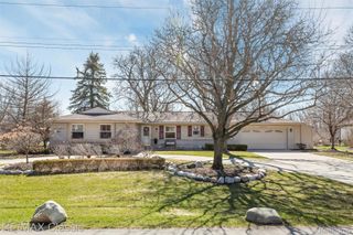 22810 Ennishore, Novi, MI 48375