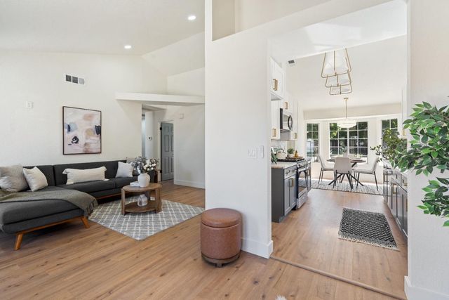 5111 coppersmith ave, Sacramento, CA 95838