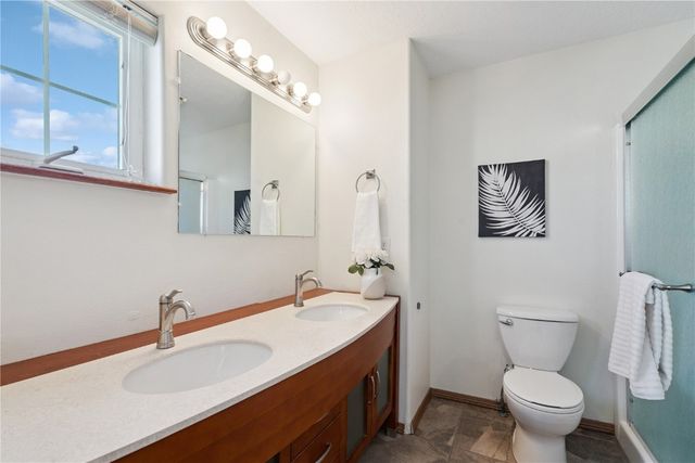 175 Alydar Drive, North Liberty, IA 52317