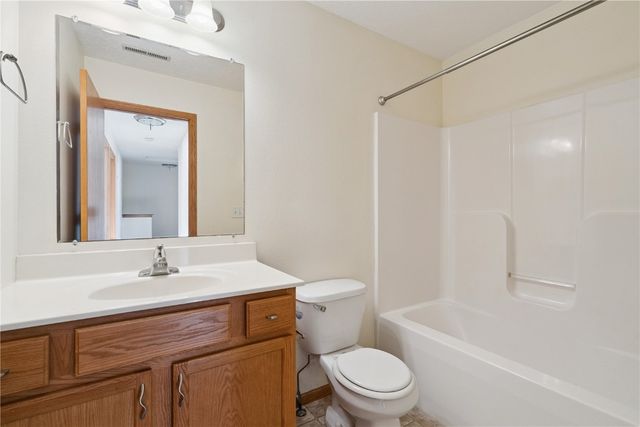 175 Alydar Drive, North Liberty, IA 52317