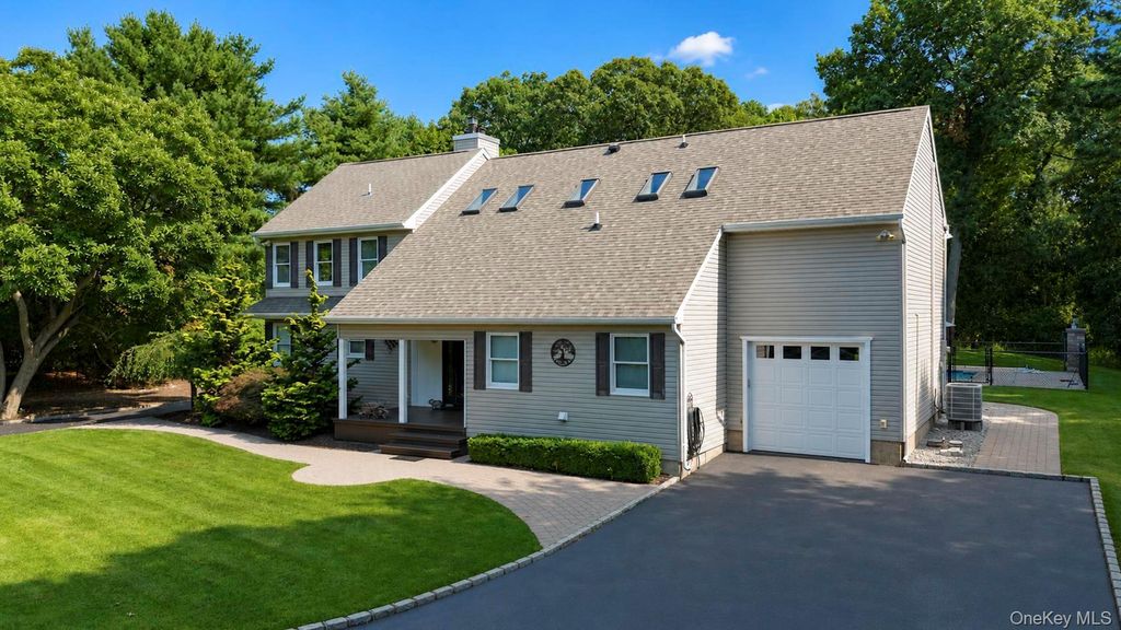 98 Echo Avenue, Miller Place, NY 11764 — photo 3