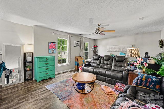 1529 Galesburg Street, Charlotte, NC 28216