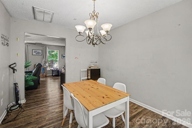 1529 Galesburg Street, Charlotte, NC 28216