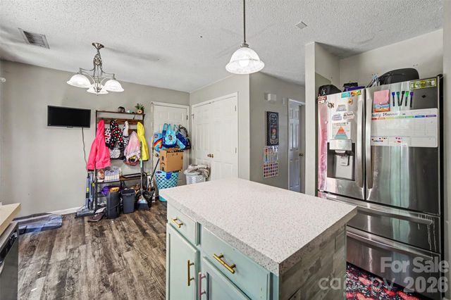 1529 Galesburg Street, Charlotte, NC 28216