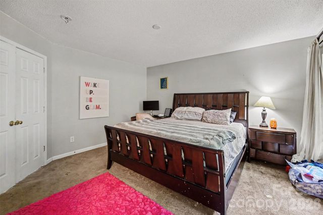 1529 Galesburg Street, Charlotte, NC 28216