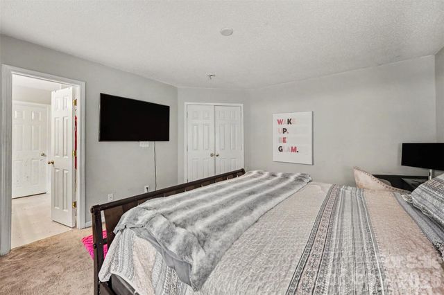 1529 Galesburg Street, Charlotte, NC 28216