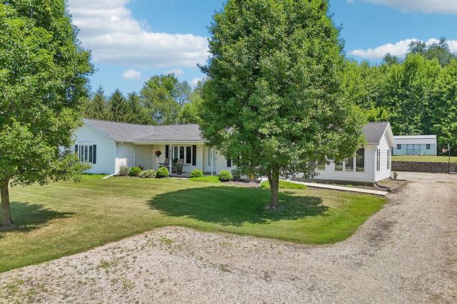 3357 County Road 18 3357 County Road 18, Bellefontaine, OH 43311