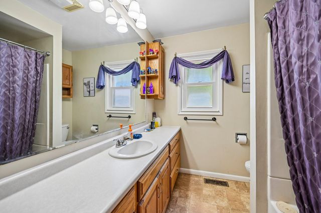 3357 County Road 18 3357 County Road 18, Bellefontaine, OH 43311