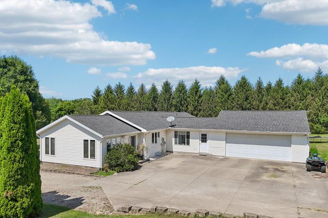 3357 County Road 18 3357 County Road 18, Bellefontaine, OH 43311