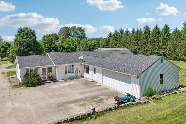 3357 County Road 18 3357 County Road 18, Bellefontaine, OH 43311