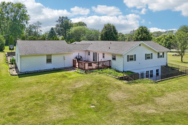 3357 County Road 18 3357 County Road 18, Bellefontaine, OH 43311