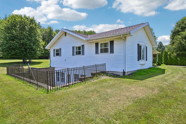 3357 County Road 18 3357 County Road 18, Bellefontaine, OH 43311