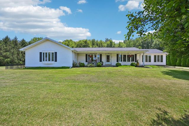 3357 County Road 18 3357 County Road 18, Bellefontaine, OH 43311