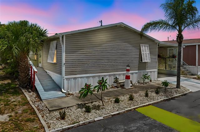 12701 126TH AVENUE 63, Largo, FL 33774