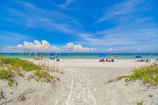 12701 126TH AVENUE 63, Largo, FL 33774