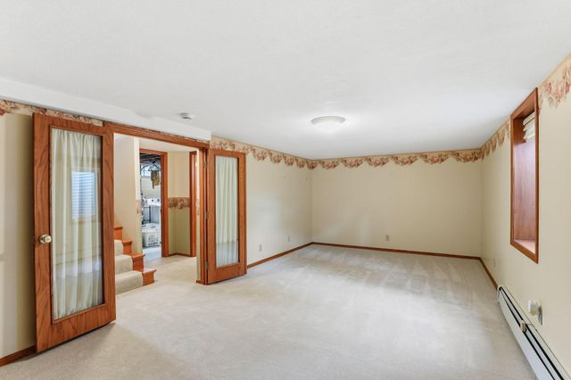 3306 53rd Avenue N, Brooklyn Center, MN 55429