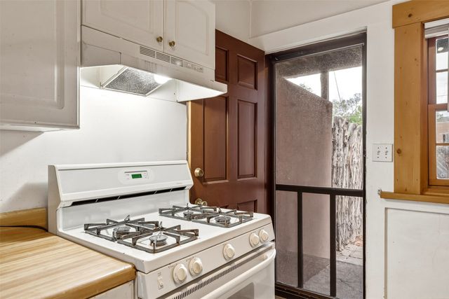 815 Allendale Street, Santa Fe, NM 87505