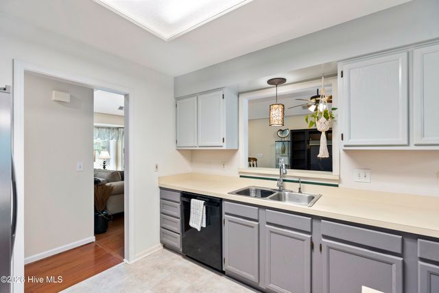 33 Carolina Shores Parkway, Carolina Shores, NC 28467