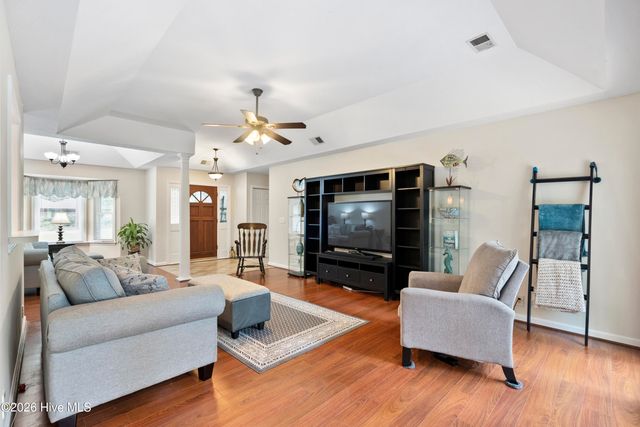 33 Carolina Shores Parkway, Carolina Shores, NC 28467