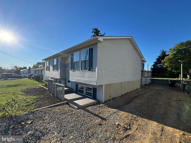 419 SUMMIT AVE, Winchester, VA 22601