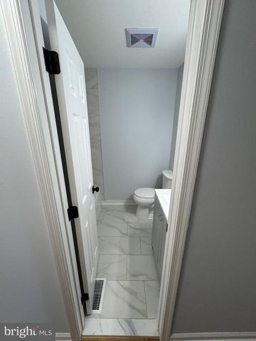 419 SUMMIT AVE, Winchester, VA 22601