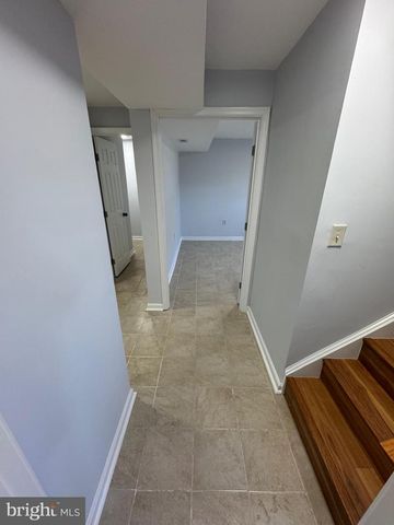 419 SUMMIT AVE, Winchester, VA 22601