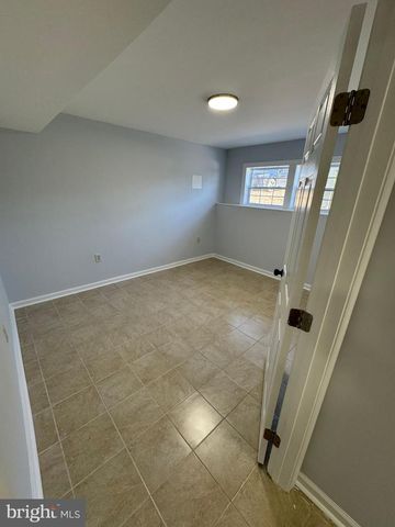 419 SUMMIT AVE, Winchester, VA 22601