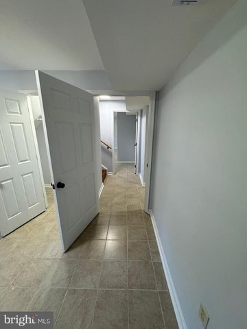 419 SUMMIT AVE, Winchester, VA 22601