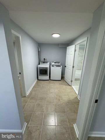 419 SUMMIT AVE, Winchester, VA 22601