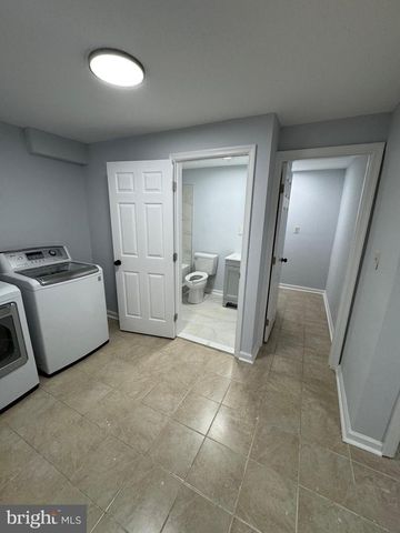 419 SUMMIT AVE, Winchester, VA 22601