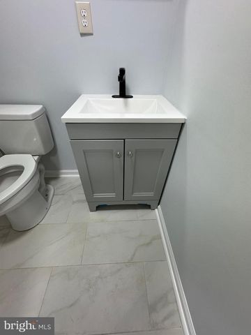419 SUMMIT AVE, Winchester, VA 22601