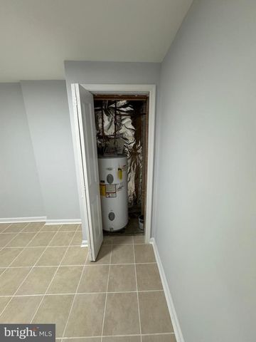 419 SUMMIT AVE, Winchester, VA 22601