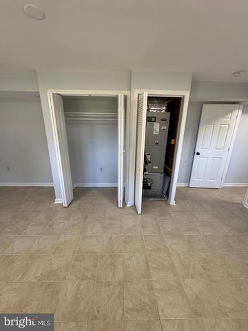419 SUMMIT AVE, Winchester, VA 22601