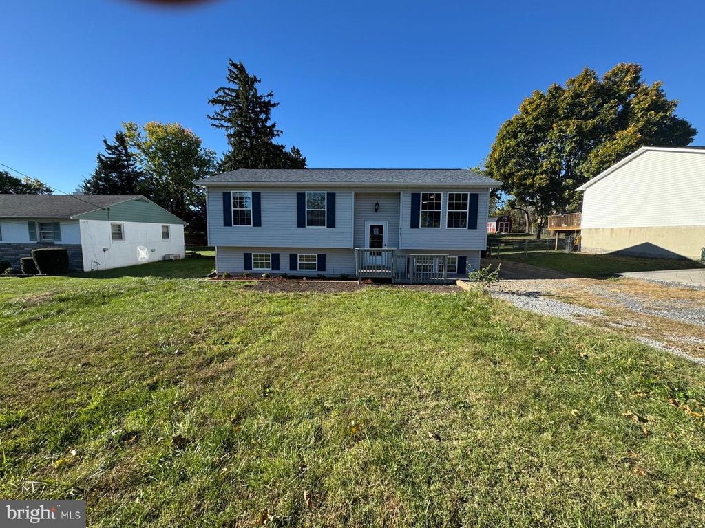 419 SUMMIT AVE, Winchester, VA 22601