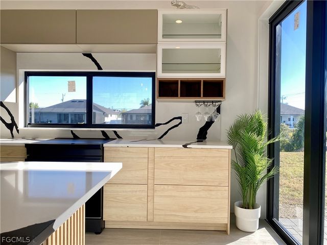 1506 SW 1st ST, Cape Coral, FL 33991