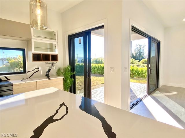 1506 SW 1st ST, Cape Coral, FL 33991