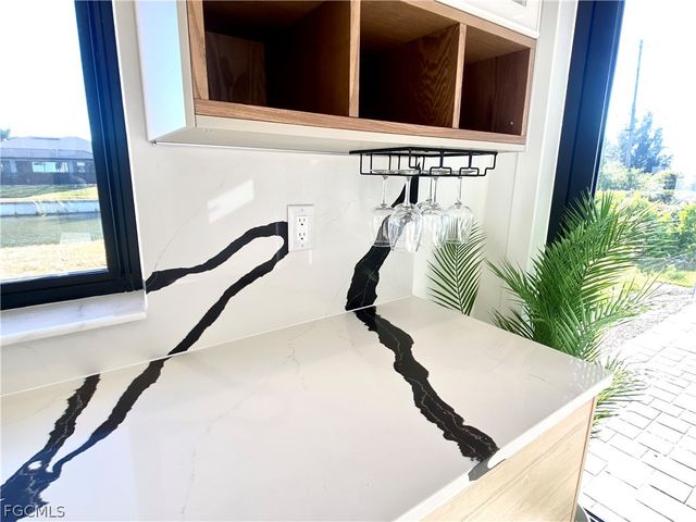 1506 SW 1st ST, Cape Coral, FL 33991