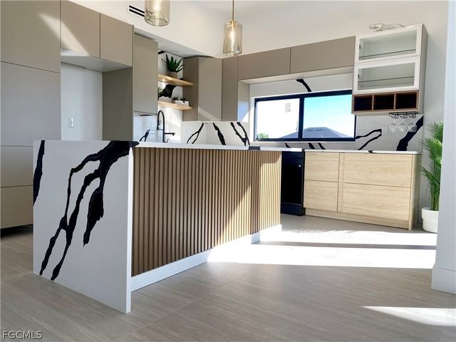 1506 SW 1st ST, Cape Coral, FL 33991