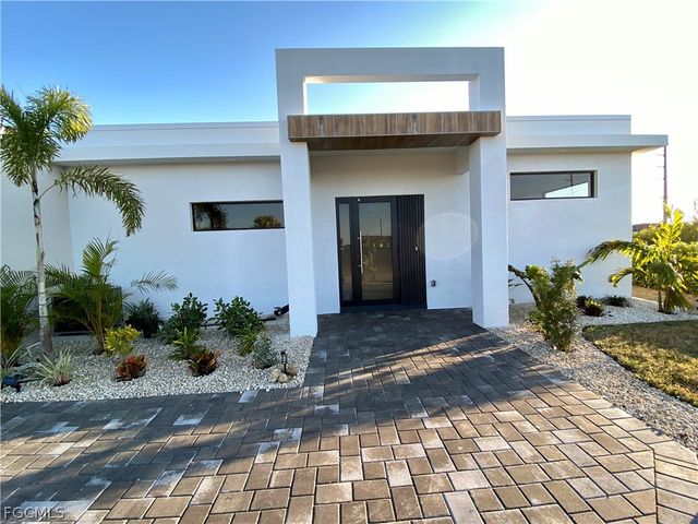 1506 SW 1st ST, Cape Coral, FL 33991