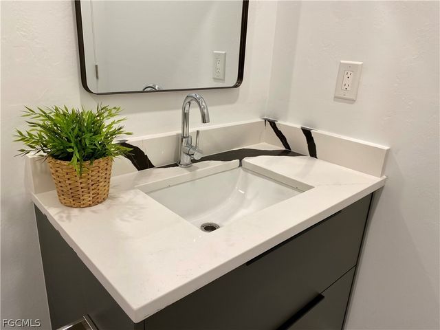 1506 SW 1st ST, Cape Coral, FL 33991