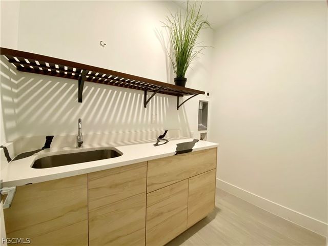 1506 SW 1st ST, Cape Coral, FL 33991